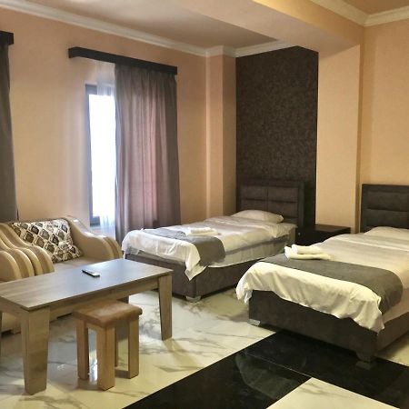 Rp Hotel Jereván Kültér fotó