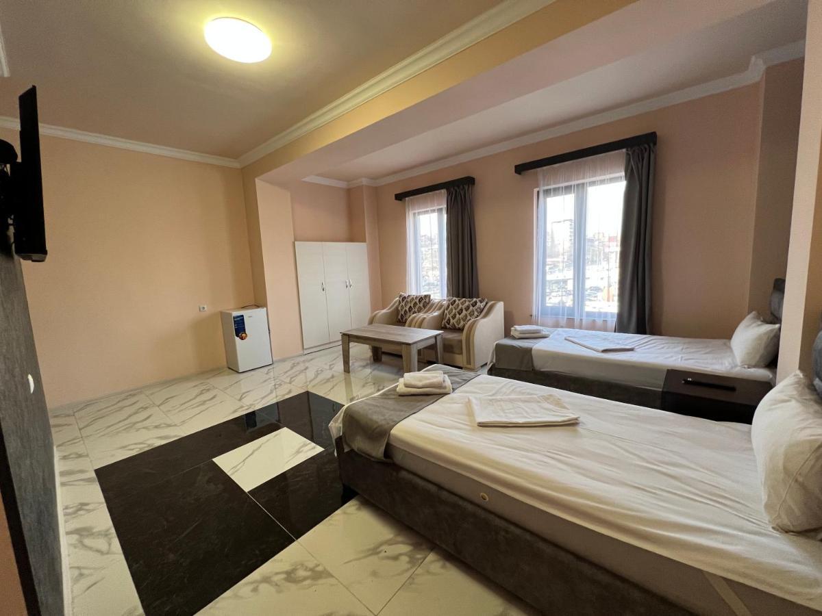 Rp Hotel Jereván Kültér fotó