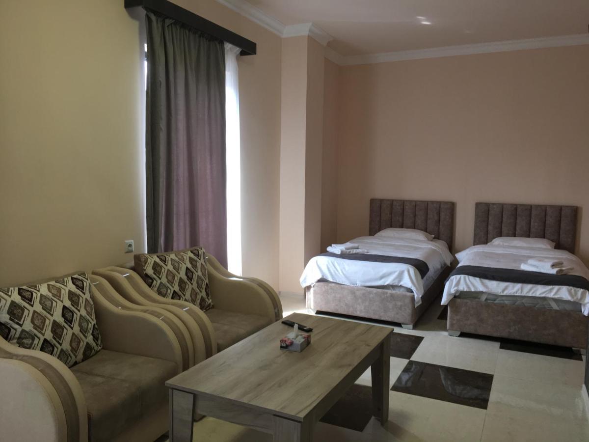 Rp Hotel Jereván Kültér fotó